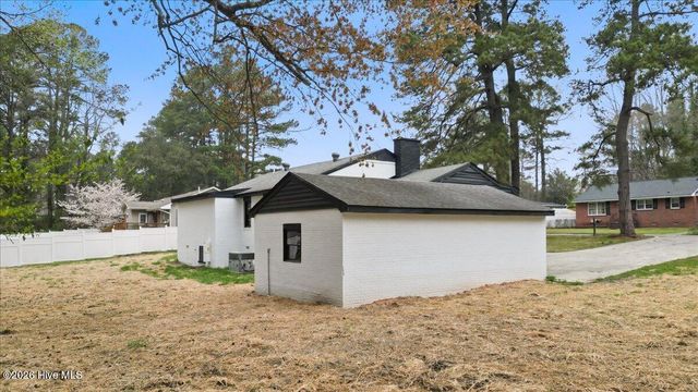 1914 Crescent Drive, Rockingham, NC 28379