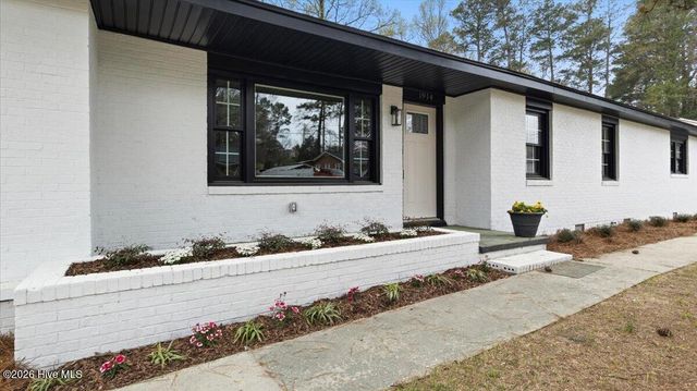 1914 Crescent Drive, Rockingham, NC 28379