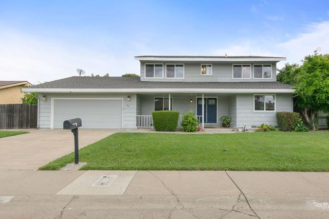 58 Los Gatos Cir, Sacramento, CA 95831