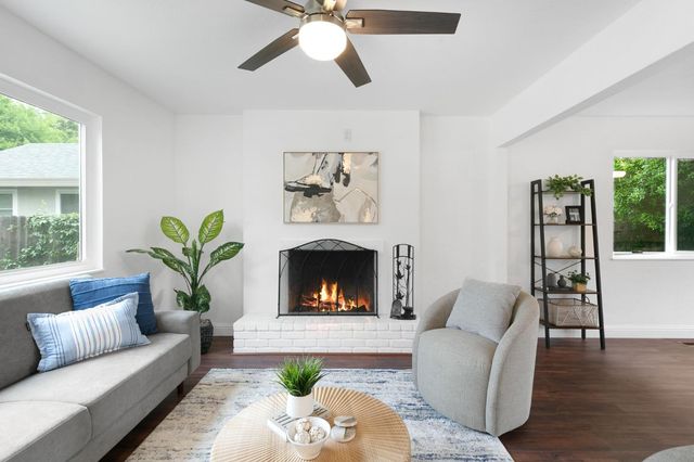 58 Los Gatos Cir, Sacramento, CA 95831