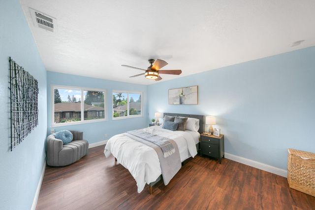 58 Los Gatos Cir, Sacramento, CA 95831