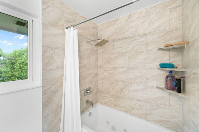 58 Los Gatos Cir, Sacramento, CA 95831