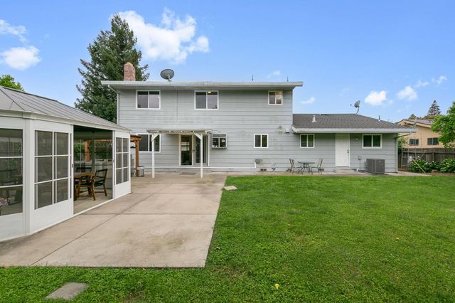 58 Los Gatos Cir, Sacramento, CA 95831