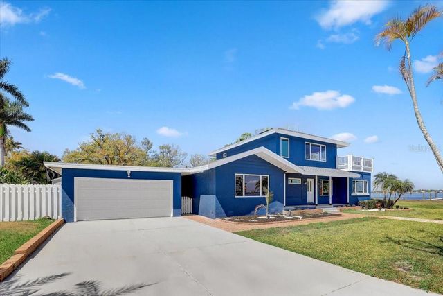 2201 RIVERVIEW BOULEVARD, Bradenton, FL 34205