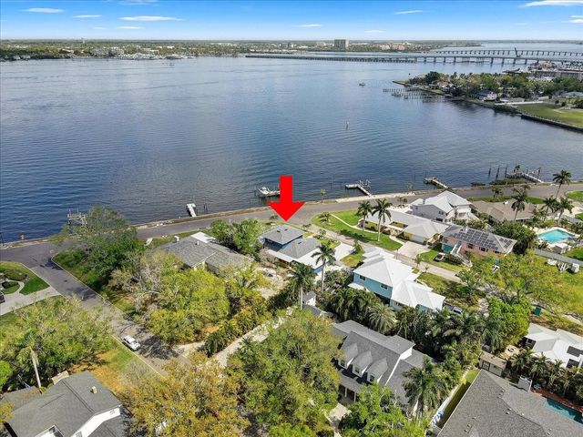 2201 RIVERVIEW BOULEVARD, Bradenton, FL 34205