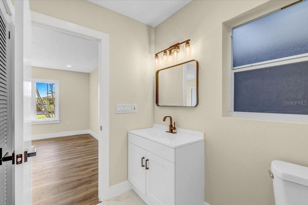 Image 24 of property listing at 2201 RIVERVIEW BOULEVARD, Bradenton, FL 34205