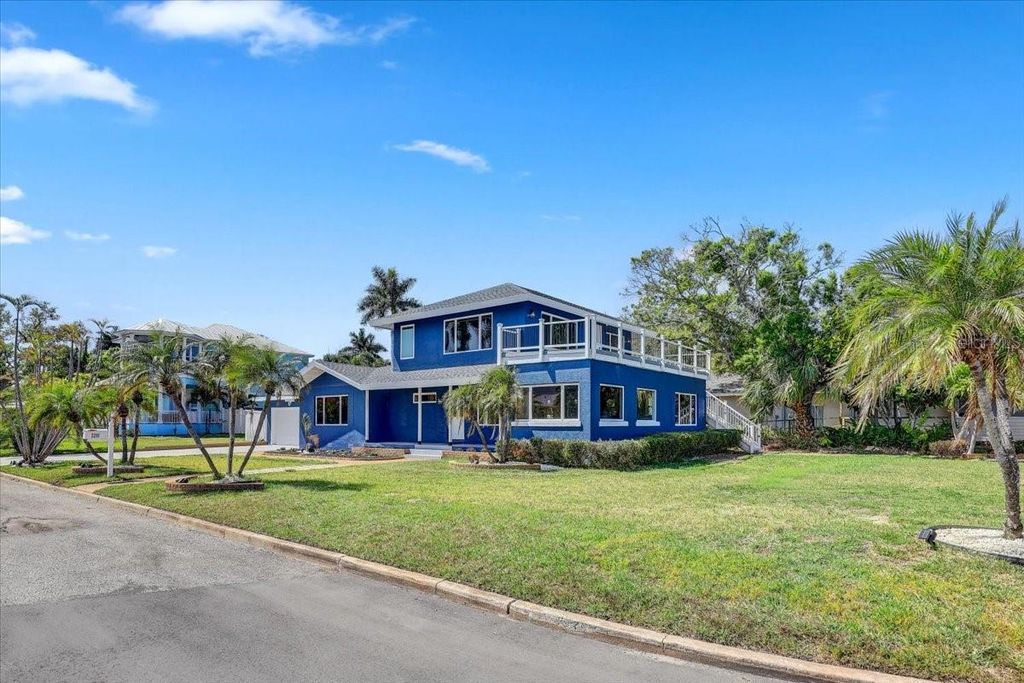 Image 50 of property listing at 2201 RIVERVIEW BOULEVARD, Bradenton, FL 34205