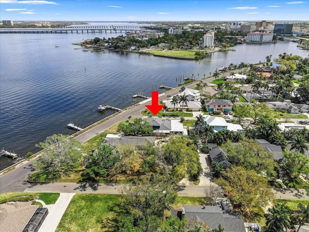 Image 61 of property listing at 2201 RIVERVIEW BOULEVARD, Bradenton, FL 34205