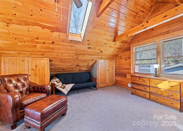 643 Bent Tree Road, Maggie Valley, NC 28751