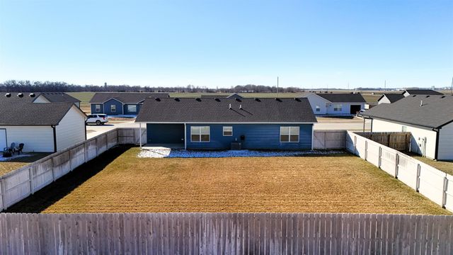 1133 Nautical Dr, Salina, KS 67401