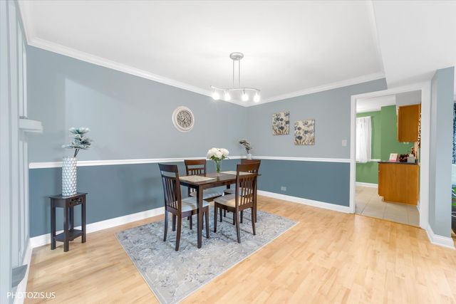 1025 S FERNANDEZ Avenue 2D, Arlington Heights, IL 60005