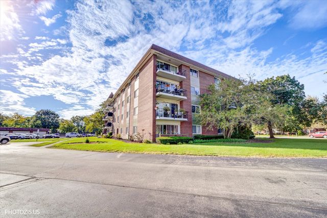 1025 S FERNANDEZ Avenue 2D, Arlington Heights, IL 60005