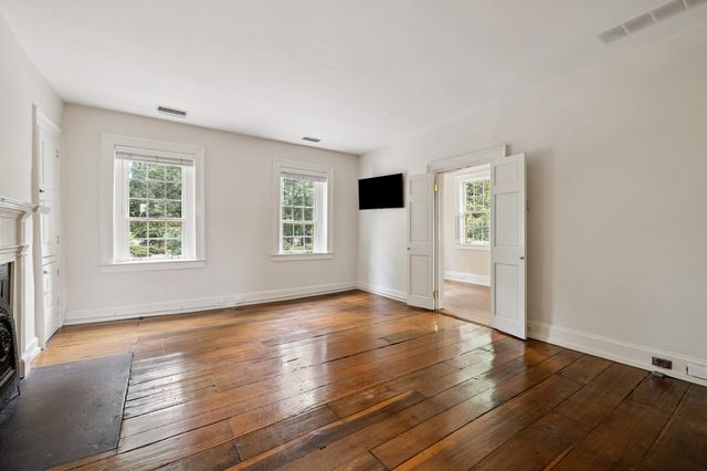 220 Market Street, Lexington, KY 40507