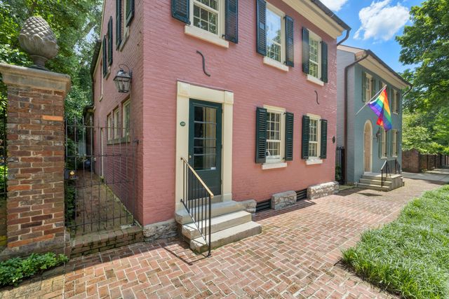 220 Market Street, Lexington, KY 40507