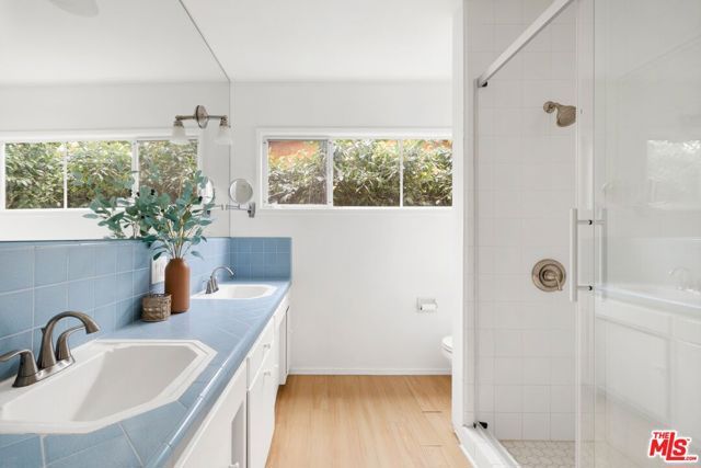 5130 Woodley Avenue, Encino (los Angeles), CA 91436