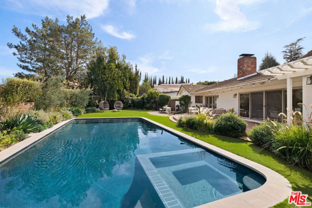 5130 Woodley Avenue, Encino (los Angeles), CA 91436