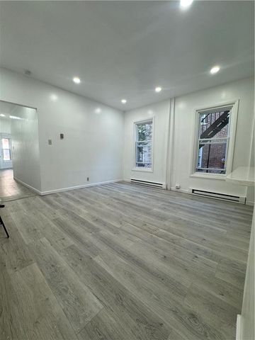 30 North Madison Street, Allentown City, PA 18102