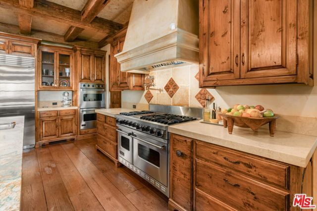1915 Monte Alegre Drive, Carpinteria, CA 93013