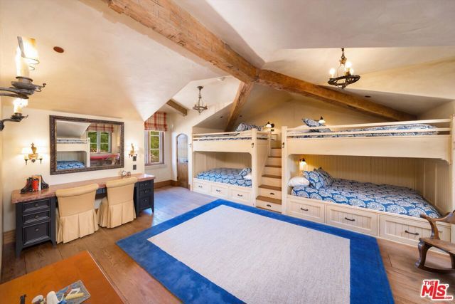 1915 Monte Alegre Drive, Carpinteria, CA 93013