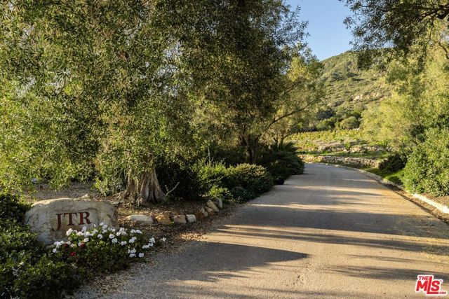 1915 Monte Alegre Drive, Carpinteria, CA 93013