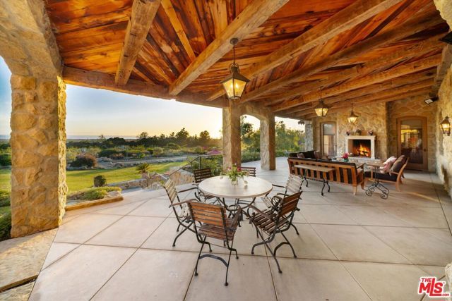 1915 Monte Alegre Drive, Carpinteria, CA 93013