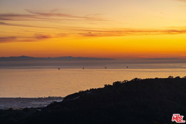 1915 Monte Alegre Drive, Carpinteria, CA 93013