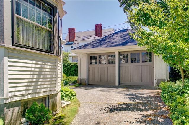 9 Whitfield Place 2, Newport, RI 02840