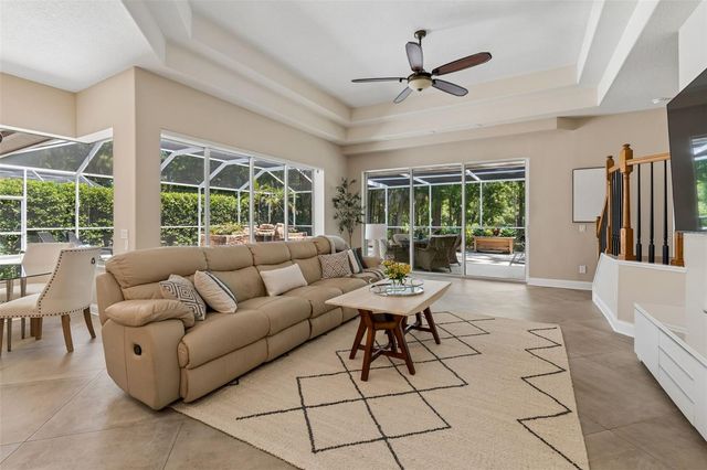 10423 GREENHEDGES DRIVE, Tampa, FL 33626