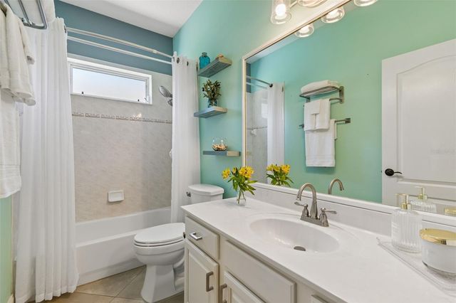 10423 GREENHEDGES DRIVE, Tampa, FL 33626