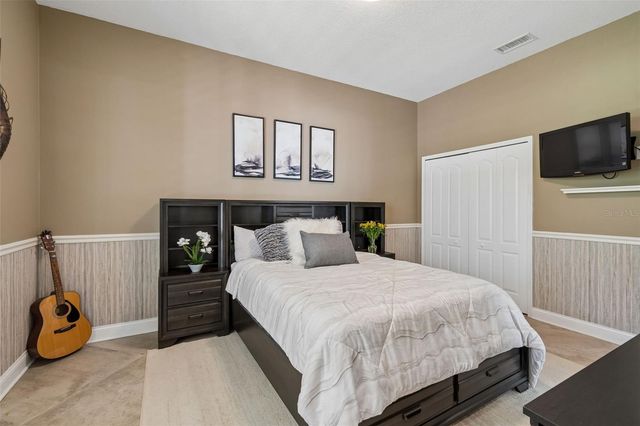 10423 GREENHEDGES DRIVE, Tampa, FL 33626