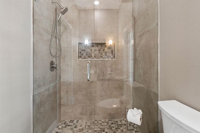 10423 GREENHEDGES DRIVE, Tampa, FL 33626