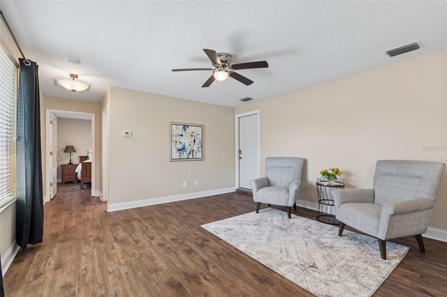 10423 GREENHEDGES DRIVE, Tampa, FL 33626