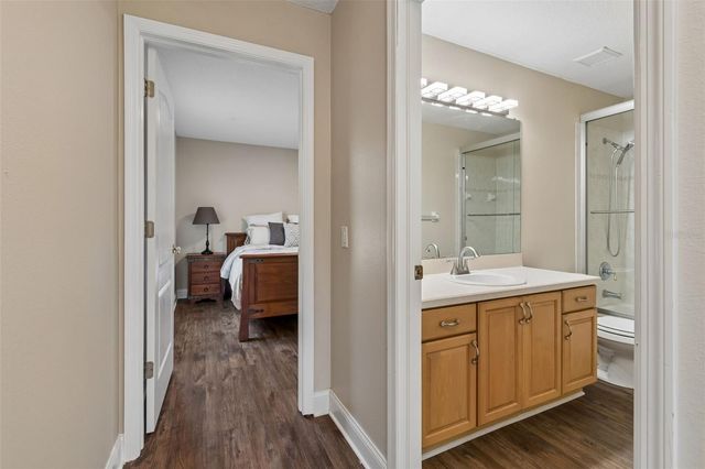 10423 GREENHEDGES DRIVE, Tampa, FL 33626