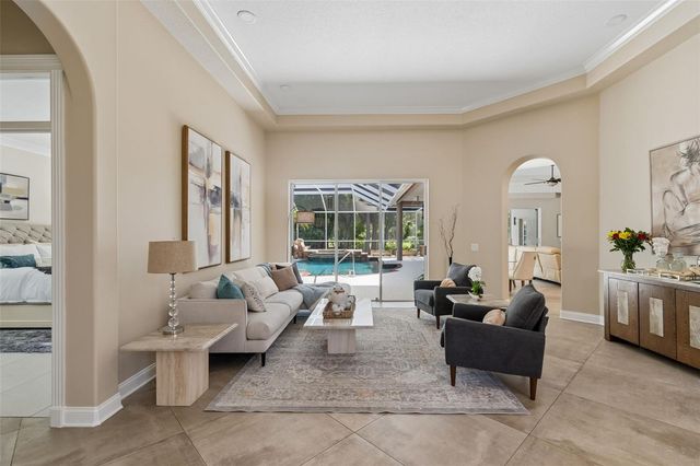 10423 GREENHEDGES DRIVE, Tampa, FL 33626