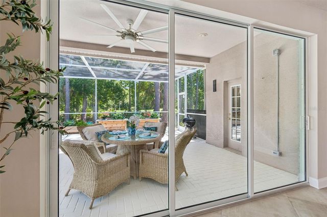 10423 GREENHEDGES DRIVE, Tampa, FL 33626