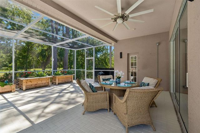 10423 GREENHEDGES DRIVE, Tampa, FL 33626