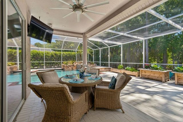 10423 GREENHEDGES DRIVE, Tampa, FL 33626