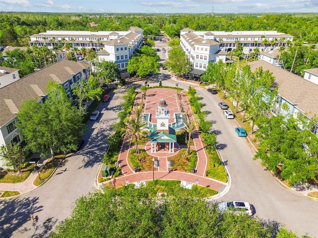 10423 GREENHEDGES DRIVE, Tampa, FL 33626