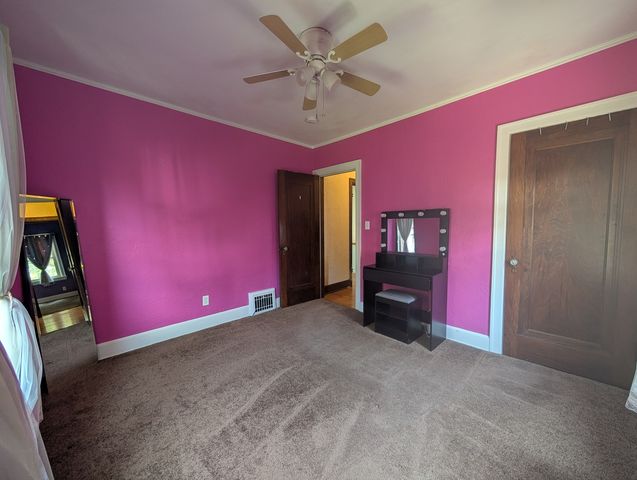 2915 24th Avenue A, Moline, IL 61265