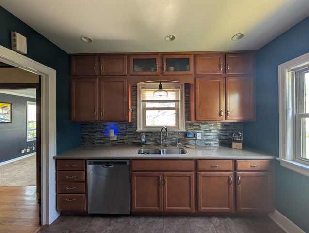 2915 24th Avenue A, Moline, IL 61265