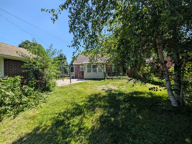 2915 24th Avenue A, Moline, IL 61265