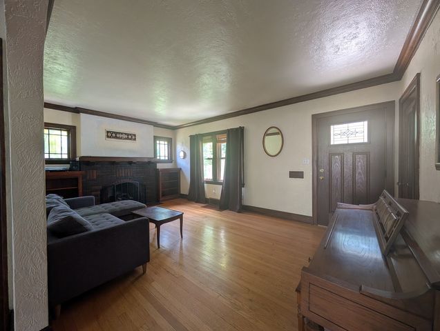 2915 24th Avenue A, Moline, IL 61265