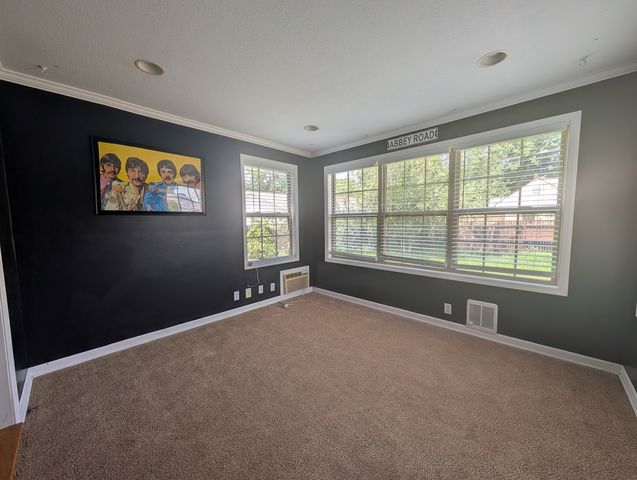 2915 24th Avenue A, Moline, IL 61265