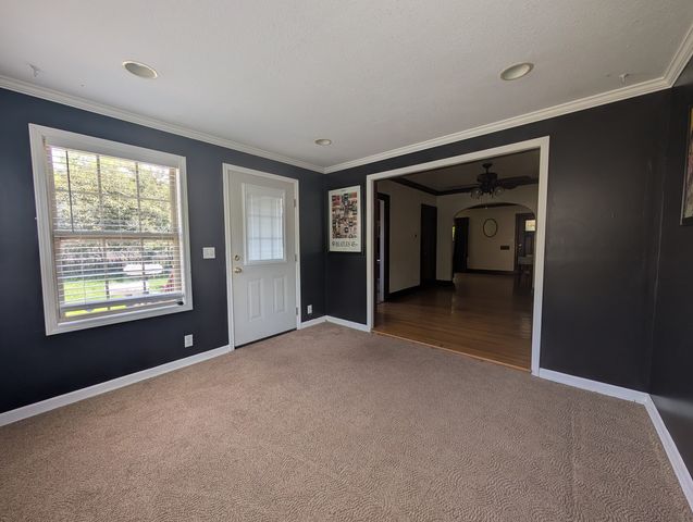 2915 24th Avenue A, Moline, IL 61265