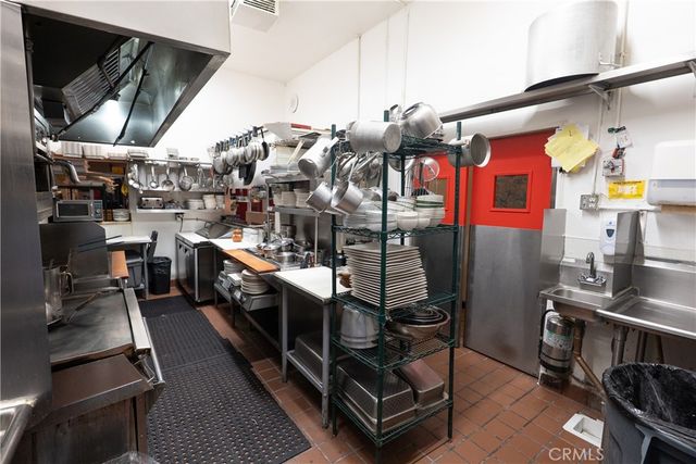 5949 Whittier, Los Angeles, CA 90022