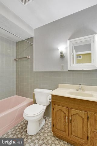 4120 HILLCREST AVE, Hampstead, MD 21074