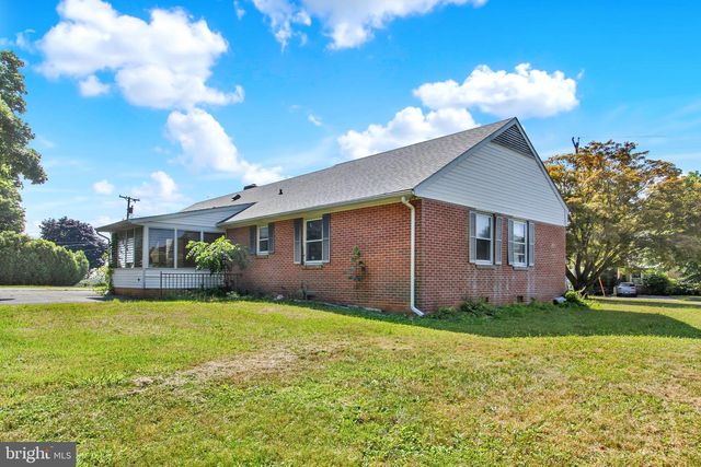 4120 HILLCREST AVE, Hampstead, MD 21074