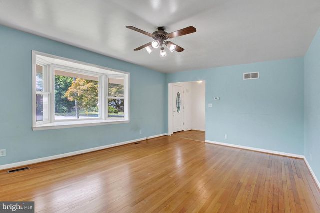 4120 HILLCREST AVE, Hampstead, MD 21074