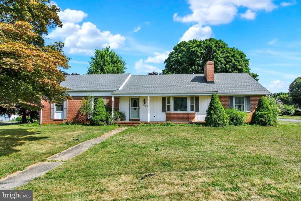 4120 HILLCREST AVE, Hampstead, MD 21074