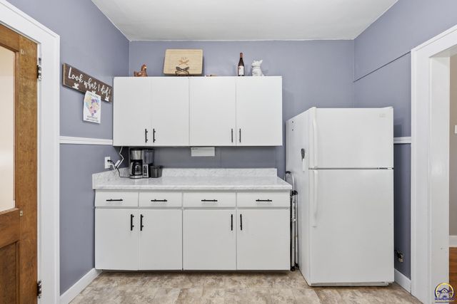 1205 SW Boswell AVE, Topeka, KS 66604